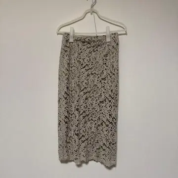 레이스 베이지 타이트 무릎 아래 스커트