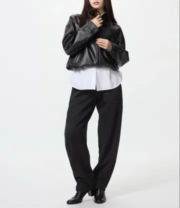 유니클로 드라이 맨투맨 커브 팬츠