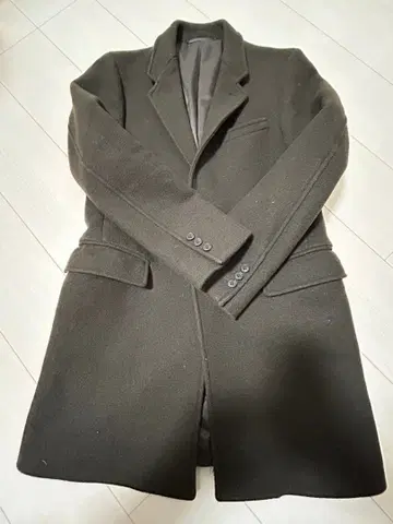 A DAY IN THE LIFE 코트