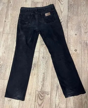 Wrangler 블랙 부츠컷 데님 W33XL32