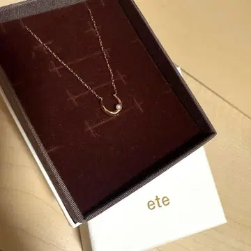 ete 목걸이 K10 펄 크레센트 문