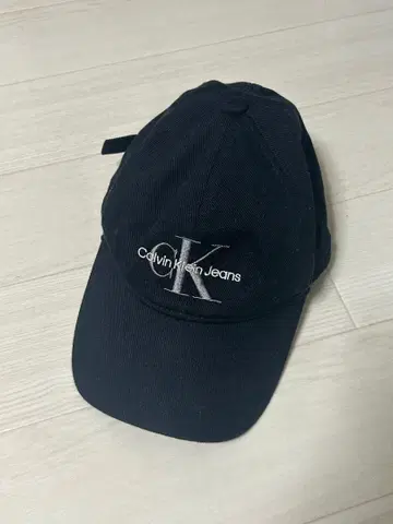 캘빈 클라인 진스 블랙 캡 OS