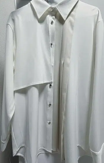 HARE 파트 플리츠 하이 셔츠 화이트