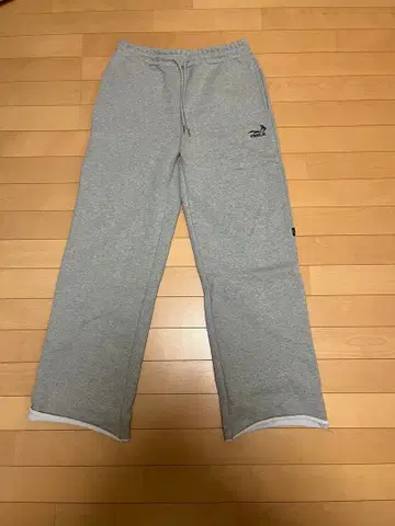 FEELS. 그레이 스웨트 팬츠 M 사이즈 우에스기 슈헤이