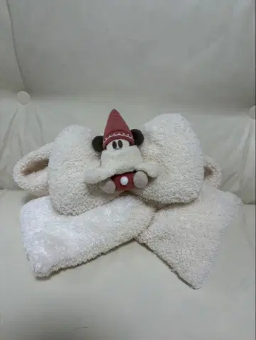 디즈니 릴 린린 2025 머플러