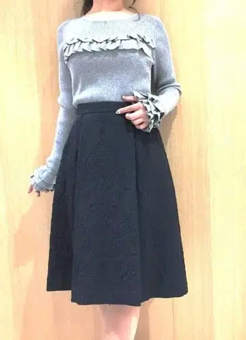 새상품 Aveniretoile 아베닐 에투알 스커트 자카드 블랙