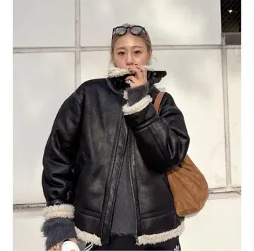 ungrid 페이크 무스탕 보아 블루종