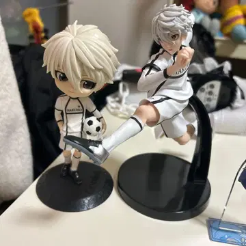 나기 세이시로 피규어 아크릴 스탠드 배지 세트