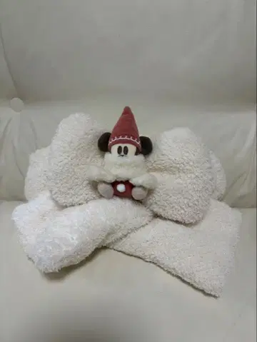 디즈니 릴린린 2025 머플러