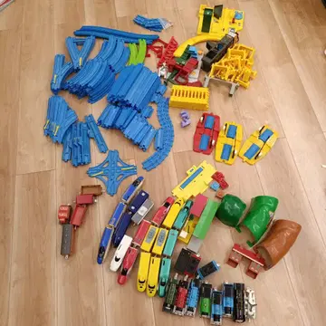 프라레일 레일과 차량 세트