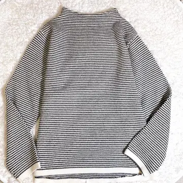 레스피기 프리미어 블랙 화이트 모노톤 패턴 니트 스웨터 LL