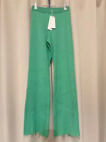 미사용 새상품 PERVERZE 니트 팬츠