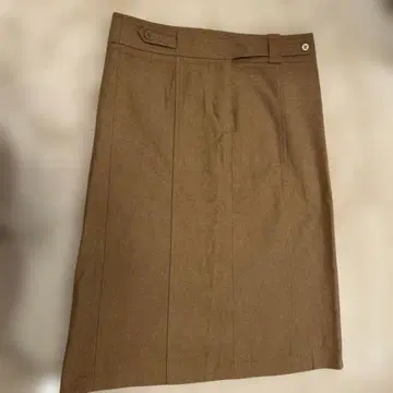 브라운 타이트 스커트 무릎 기장