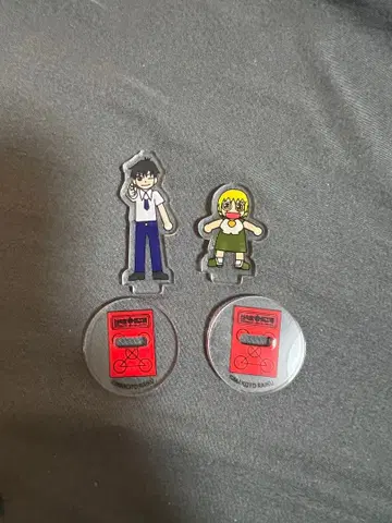 골드 컬러의 갓슈 원화전 미니 아크릴 스탠드 키요마로 & 갓슈