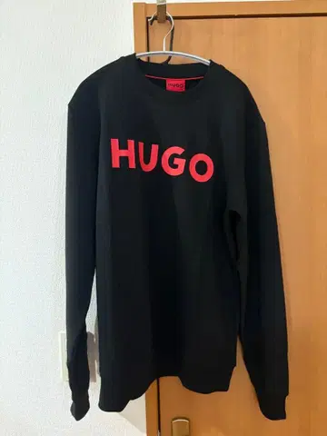 HUGO 휴고보스 맨투맨