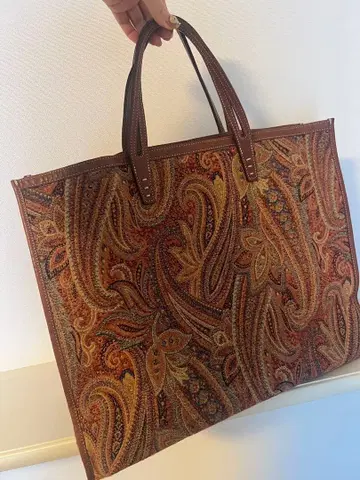 A VACATION / TANK PAISLEY 토트백