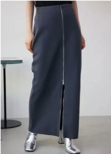 AZUL by moussy 오픈 지퍼 스트레이트 스커트