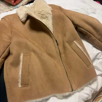 무스탕 코트 베이지