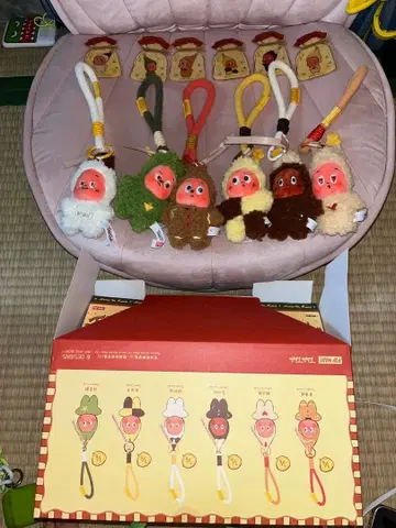 POP MART (팝마트) Little Star