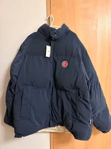 Perushu 네이비 다운 자켓 M 사이즈