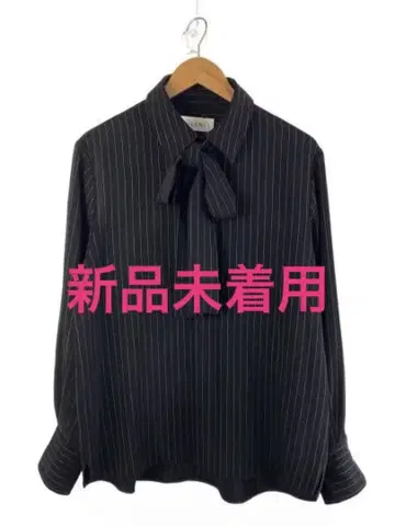 미착용 새상품 블랙 화이트 스트라이프 와이셔츠