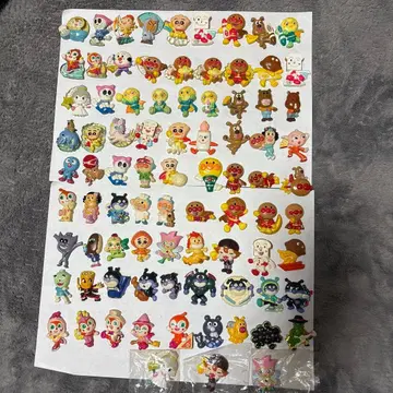 호빵맨 쿠츠쿠츠데스