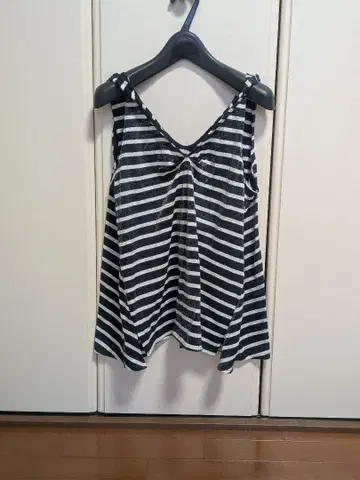 HERITANOVUM 보더 슬리브리스 티셔츠 새상품