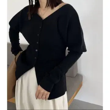 CAPRICIEUX LE'MAGE V넥 퍼프 가디건 택 포함 새상품