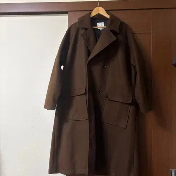 브라운 더블 브레스트 체스터 코트 L