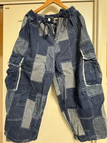 패치워크 디자인 부츠컷 데님 팬츠