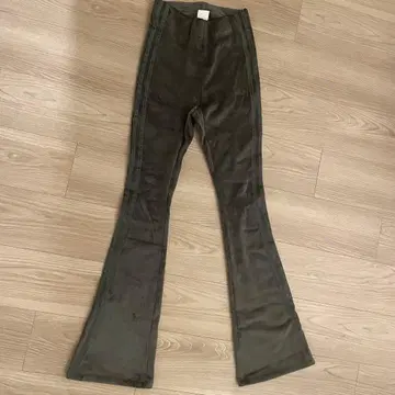 adidas 플레어 팬츠 M 코듀로이 벨로아