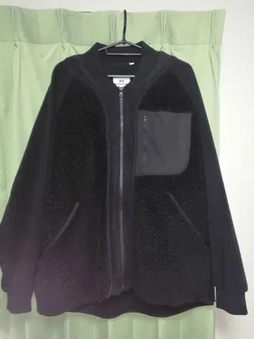 화이트 마운티니어링 x 유니클로 플리스 오버사이즈 자켓