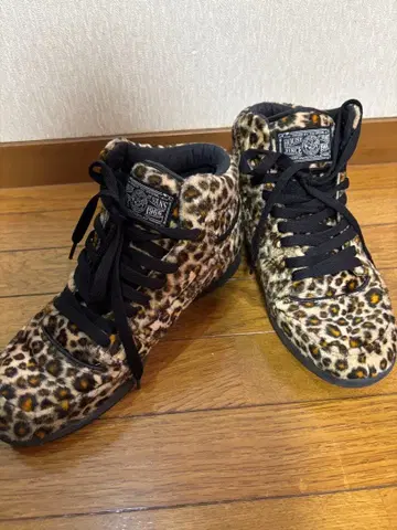 반스 레오파드 무늬 하이컷 스니커즈