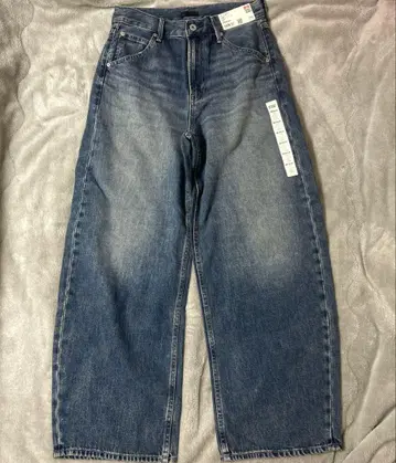 유니클로 배기 커브 청바지 숏기장+ 24