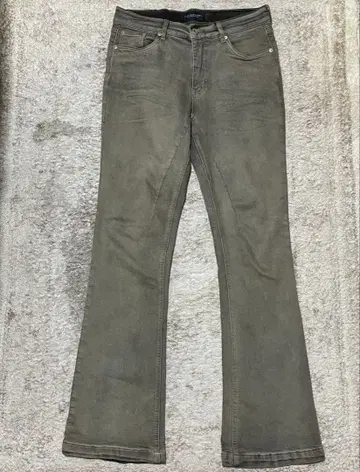 플레어 데님 베이지 중국 신예 브랜드