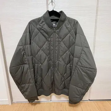 유니클로 x 화이트 마운티니어링 리사이클 하이브리드 다운 자켓