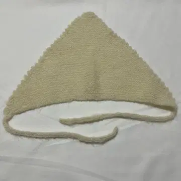 KIKONO 바부슈카 크림 니트