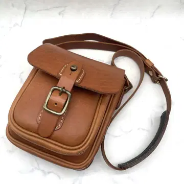 헤르츠 기보시 여밈 숄더 미니백 숄더백 가죽 브라운 브라운