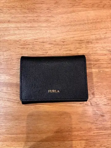 FURLA 블랙 3단 폴더형 지갑