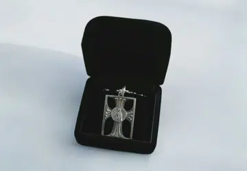 thee greatest botch philomena 목걸이