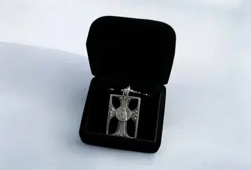 thee greatest botch philomena 목걸이