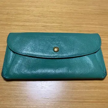 가죽 그린 컬러 장지갑 지퍼 있음