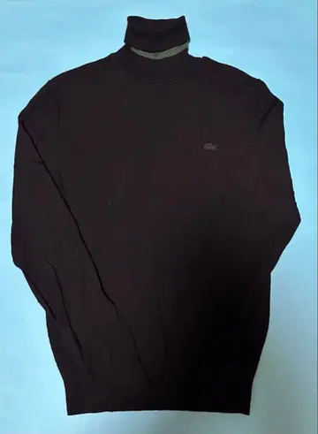 LACOSTE 블랙 터틀넥 S