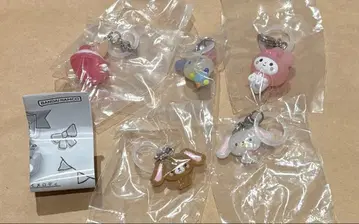 산리오 캐릭터즈 윳토메지루시 액세서리 세미 컴플리트