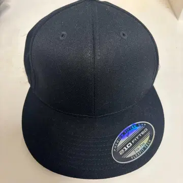 210 피티드 캡 블랙 7 1/4 - 7 5/8