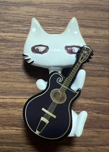 HYDE 쿠로미사 후라노 2022 작은 에디 TINIES EDYH 3