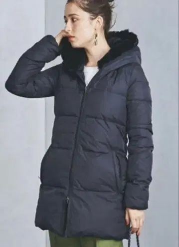 새상품급 DUVETICA 클리닝 완료 롱 블랙