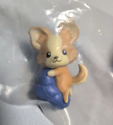 유루캠 허그 코트 치쿠와