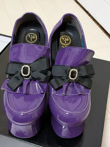 요스케 통굽 펌프스 (퍼플콤비)