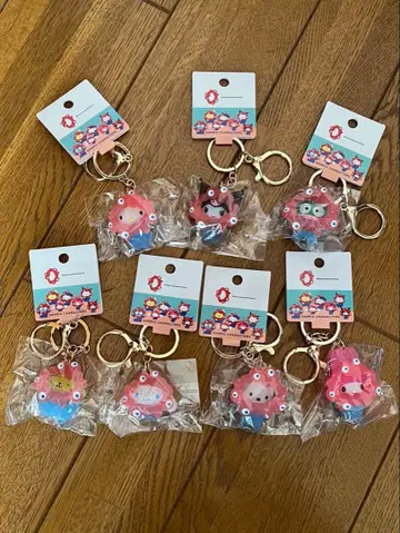 오사카 간사이 만박 미야쿠미야쿠 산리오 클리어 키링 전 종류